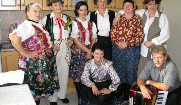 3. fotografia fotogalérie Dôchodcovia na zájazde - spevácka skupina
