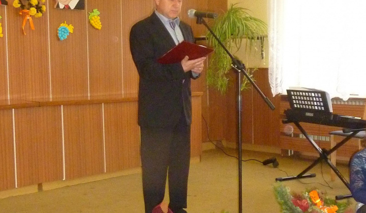 Mesiac úcty k starším - október 2015