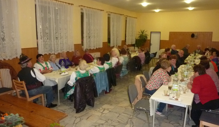 Mesiac úcty k starším - október 2015