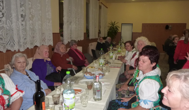 Mesiac úcty k starším - október 2015