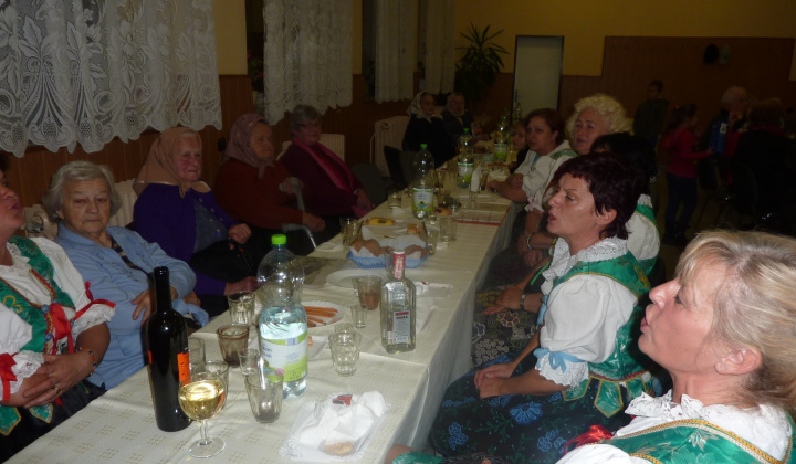 Mesiac úcty k starším - október 2015